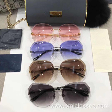 Fashion Sunglasses with Stainless Eyeglass Frames